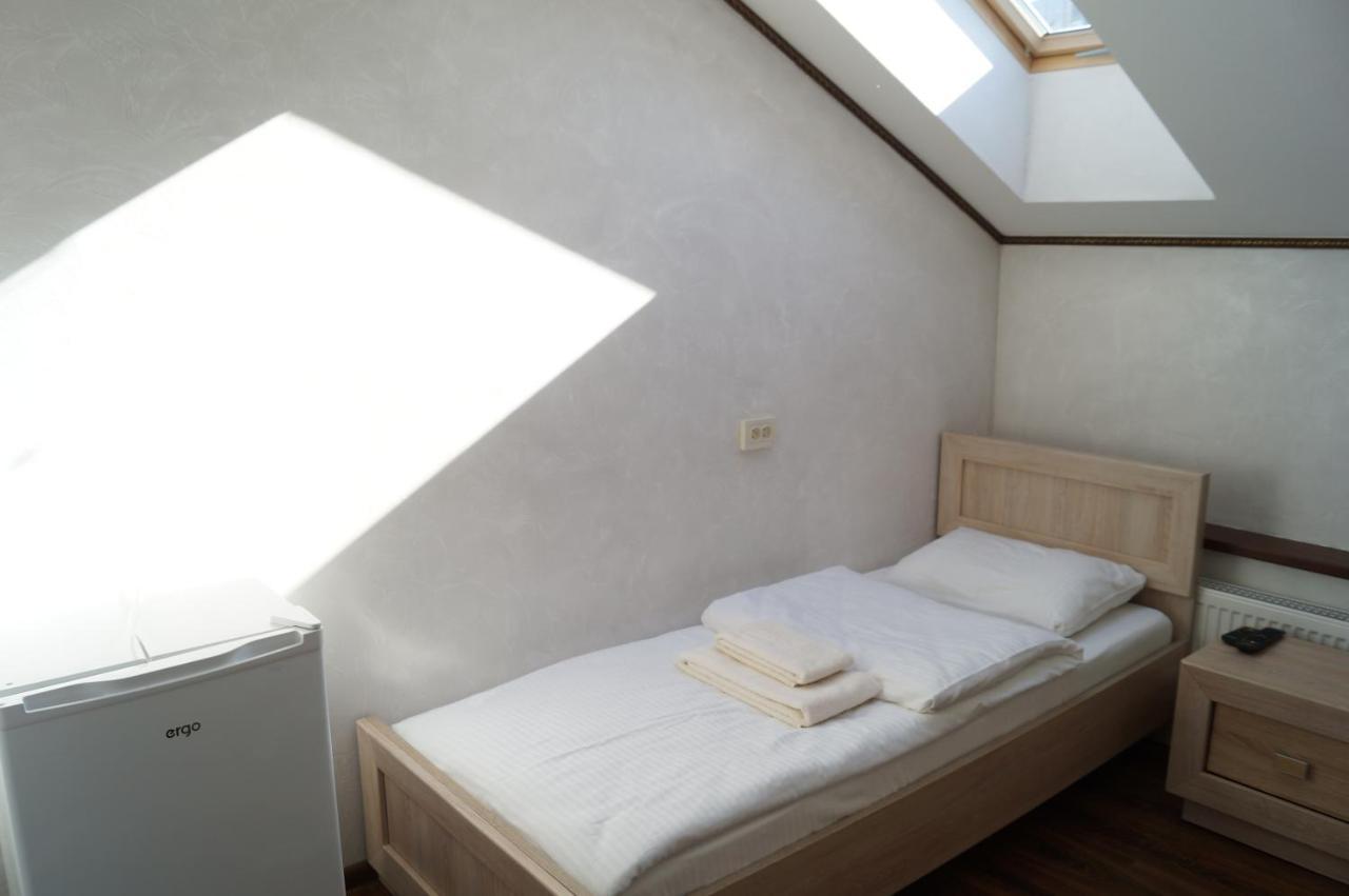 Rosinka Motel Ukrainka Bagian luar foto